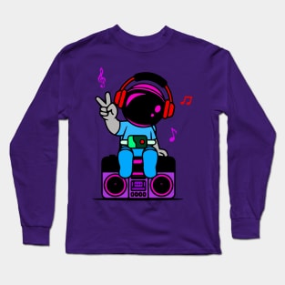 Astronaut listening to music Long Sleeve T-Shirt